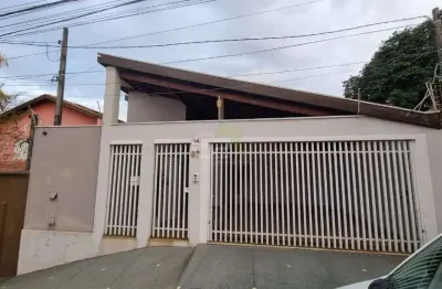 Casa a venda com 3 dormitorios e piscina em Jardim Nova Santa Paula, Sao Carlos