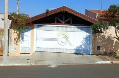 Casa a venda com 2 dormitorios no Jardim Araucaria, Sao Carlos