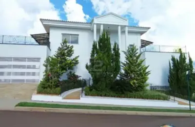 Sobrado de Luxo com 4 Suites no Parque Faber Castell II - Sao Carlos