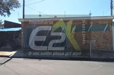 Casa de padrao a venda com edicula e churrasqueira em Sao Carlos