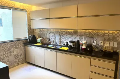 Descubra seu novo lar em setúbal: apartamento frente para o mar!