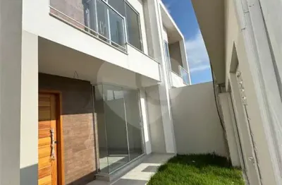 Casa térrea com 3 quartos à venda em jardim amália - rj