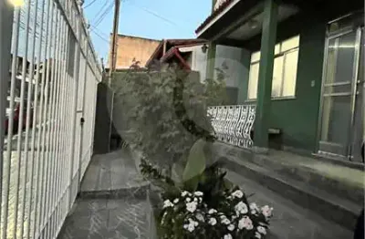 Casa com 4 quartos à venda na Setecentos E Cinqüenta E Quatro, Casa de Pedra, Volta Redonda