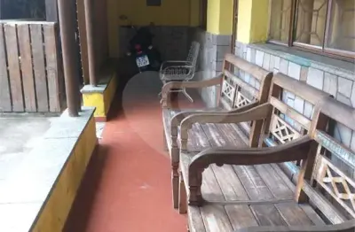 Casa com 4 quartos à venda na Sávio Cota De Almeida Gama, Retiro, Volta Redonda