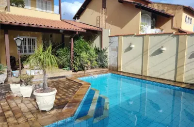 Casa com 4 quartos à venda na Papa Paulo Vi, Jardim Amália, Volta Redonda