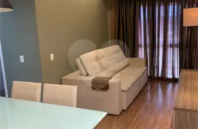 Apartamento com 2 quartos à venda na Avenida Sete de Setembro, 505, Aterrado, Volta Redonda