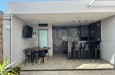 Casa com 3 quartos à venda na Rua José Moisés, 1045, Morada da Granja, Barra Mansa