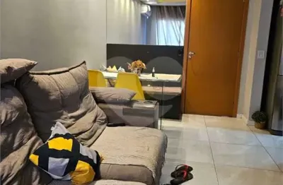 Apartamento com 2 quartos à venda na Manoel Garani, Retiro, Volta Redonda