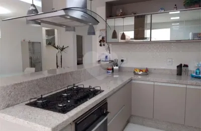Casa com 4 quartos à venda na Dois, Jardim Suíça, Volta Redonda