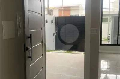 Casa com 3 quartos à venda na Vereador José Marques Simões, Jardim Amália, Volta Redonda