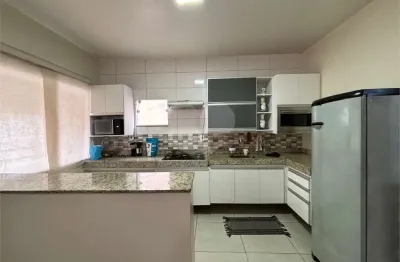 Apartamento com 2 quartos à venda na Avenida das Industrias, 136, Vila Mury, Volta Redonda