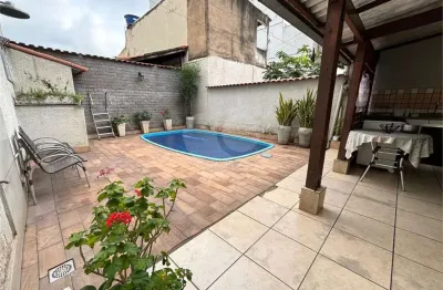 Casa com 3 quartos à venda na Das Industrias, Vila Mury, Volta Redonda