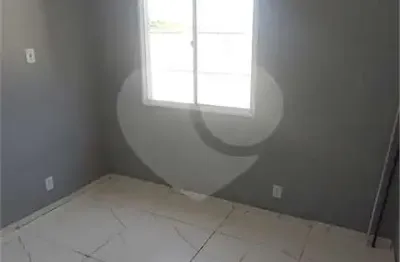 Apartamento com 2 quartos à venda na Manoel Garani, Retiro, Volta Redonda