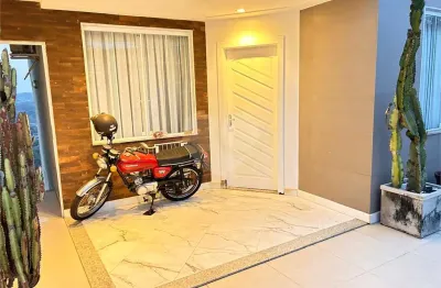 Casa com 3 quartos à venda na Doutor Júlio Vergara, Ano Bom, Barra Mansa