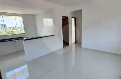 Apartamento com 2 quartos à venda na H, 95, Retiro, Volta Redonda