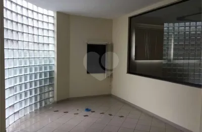 Prédio para alugar no Aterrado, Volta Redonda 