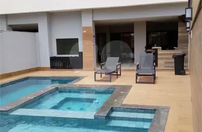 Apartamento com 2 quartos para alugar na Rua Vinte e Quatro, 2066, Jardim Amália, Volta Redonda