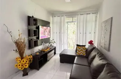 Apartamento com 3 quartos para alugar na Rua Madame Curie, 321, Vila Mury, Volta Redonda