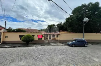 Casa com 3 quartos à venda na Rua Albert Sabin, 180, Morada da Colina, Resende