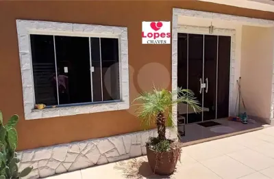 Casa com 3 quartos à venda na Rua João Batista Ferreira Luz, 125, Metalúrgico, Barra Mansa