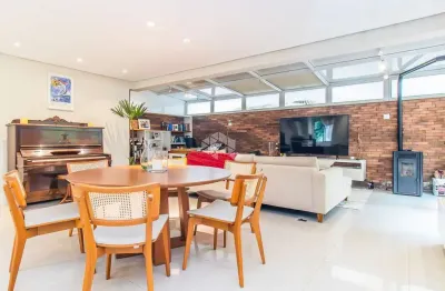 O apartamento dos seus sonhos está aqui - e ele está esperando por você!