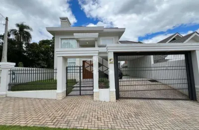 Casa alto padrão com amplo espaço social no country