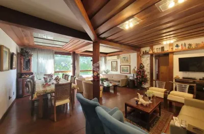 Apartamento com 3 dormitórios, 4 vagas de garagem, bairro moinhos de vento, porto alegre