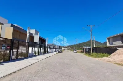 Casa com 3 dormitórios à venda, com 160m², , Campeche - Florianópolis