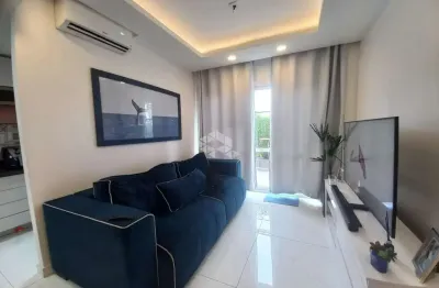 Apresentando um encantador imóvel de 67m² com um quarto suíte e lavabo. este apartamento conta com uma churrasqueira gourmet.