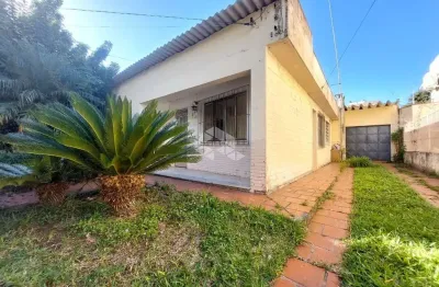 Casa com 3 quartos à venda na Rua Jorge Pedro Abelin, 376, Nossa Senhora de Lourdes, Santa Maria