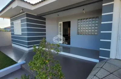 Casa semi mobiliado, com 03 quartos, 02 suítes, no bairro cristo rei, são leopoldo.