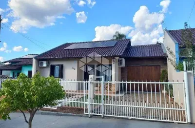 Casa com 2 quartos à venda na Walter David, 902, João Alves, Santa Cruz do Sul