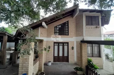 Casa 3 dormitórios para venda no bairro Espírito Santo em Porto Alegre