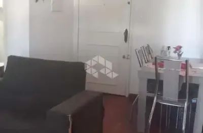 Apto 2 dormitórios com elevador e portaria 24hs - entre o ernesto dorneles e inst. de cardiologiia