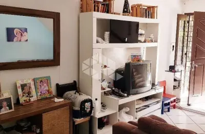 Casa com 2 quartos à venda na Rua Almiro Coimbra, 110, Morro Santana, Porto Alegre