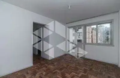 Apartamento com 2 dormitórios e elevador na demétrio ribeiro.