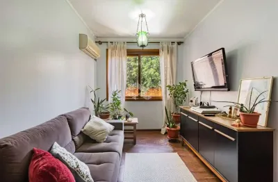 Apartamento com 2 dormitórios, na carlos trein filho, e 1 vaga de garagem