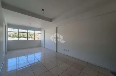 Sala comercial na avenida cristóvão colombo em frente ao shopping total