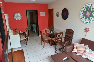 Apartamento térreo com 03 dormitórios(01 suíte) com79 m2 no estreito