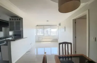 Apartamento 2 dormitórios/suíte e sacada, 2 vagas no bairro santana