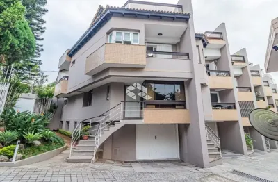 Casa 3 dormitórios, 1 suíte, 2 vagas de garagem à venda no bairro boa vista, porto alegre/rs.