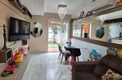 Sobrado de esquina, semimobiliado, 3 dormitórios, 2 banheiros, 2 vagas de garagem. central park -cachoeirinha