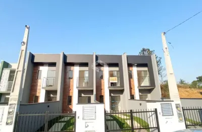 Sobrado geminado 2 suítes/dormitórios no bairro tifa martins em jaraguá do sul, sc