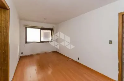 Apartamento com dois quartos e vaga de garagem, no petrópolis