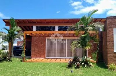 Casa 04 quartos/condomínio, 02vagas/box no condomínio fechado malibu!!!
