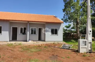 Casa à venda com 2 quartos e 1 vaga no bairro pedras brancas em guaiba