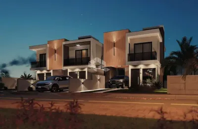 Casa duplex com 4 dormitórios sendo 1 suíte nos ingleses do rio vermelho