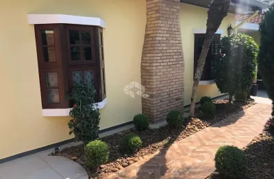 Casa térrea à venda na granja julieta com 4 dormitórios sendo 4 suítes, lavabo, ar condicionado, jardim, 4 vagas,