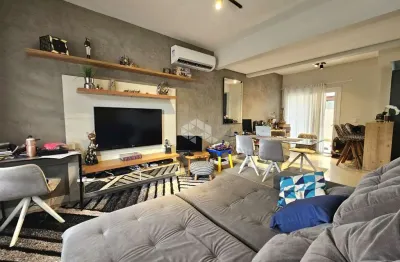 Casa sobrado de 3 dormitórios com 2 vagas de garagem bairro igara canoas