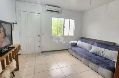 Sobrado de 3 dormitórios, sala de estar e jantar no bairro rio branco/canoas.